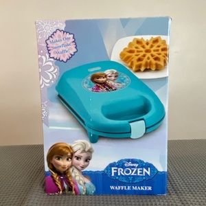 frozen 2 snowflake waffle maker